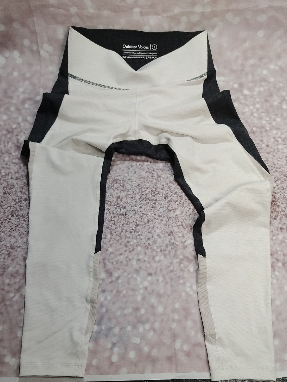 Outdoor Voices Cream and Black Colorblock Performance Leggings